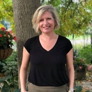 Meet your Posher, Leigh ann